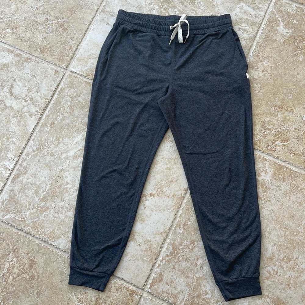 Vuori Performance Joggers - Charcoal Grey - Size medium